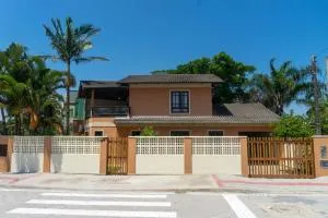 CASA LARANJA Mariscal - Canto Grande