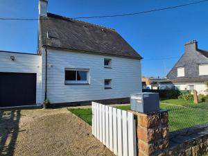 Maisons de vacances Holiday Home in Trelevern near Pink Granite Coast : photos des chambres