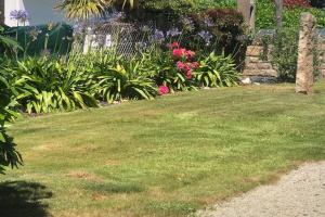 Maisons de vacances Holiday Home in Trelevern near Pink Granite Coast : photos des chambres