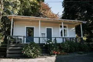 The Rabbiter's Cottage -  Waipukurau