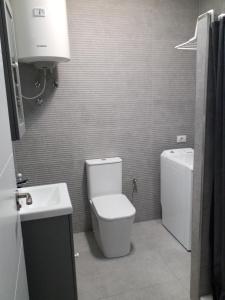 Designer 1 bedroom apartment White Tree 2 minutes to the beach in the city center, Puerto de la Cruz, Tenerife