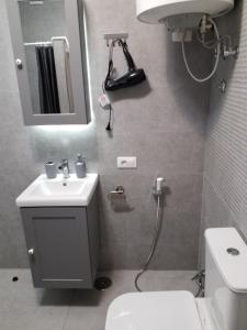 Designer 1 bedroom apartment White Tree 2 minutes to the beach in the city center, Puerto de la Cruz, Tenerife