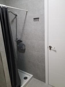 Designer 1 bedroom apartment White Tree 2 minutes to the beach in the city center, Puerto de la Cruz, Tenerife