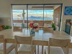 Fare Miri Ata Premium - 107m2 Panoramic view - 4hvězdičkové hotely ve městě Punaauia