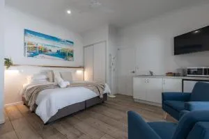 Beachcomber in Agnes - Deepwater