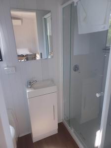 Schlaraffenland 1 by Tiny Away