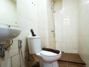 Luxury 2BR at Vida View Makassar Apartment By Travelio