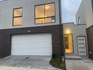 30 Minutes to Airport-3BR-Unfurnished-LUGarage-29G - Eden Park