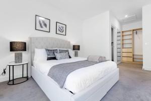 Family Oasis Walking distance to Chadstone SC