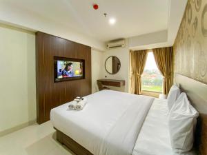 Homey and Comfort Living Studio Apartment Warhol (WR) Residences By Travelio