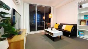 MetaWise 2BR Apartment in Heart of Hurlstone Park
