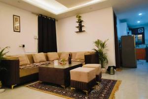 The Unmad Three Premium Rooms, Kitchen, Lobby