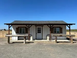 Adorable One Bedroom Cottage - La Grange