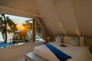 Sunset Villa with Wellness & Beach Access