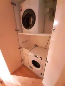 Rocke Tompsitt Hotel old