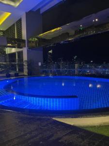 Spacious Unit in Gramercy Makati