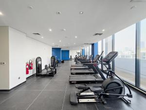 Charming Studio with Pool & Gym