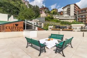 Alaya Stays 3 BHK Apartment with Scenic views - Cliff Perch - Chhota Simla