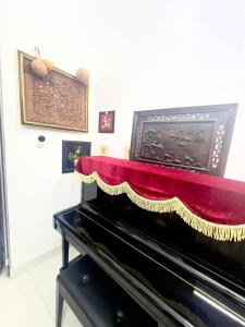 Old Quarter Heart 2 min walk to Hoan Kiem Lake PRIME LOCATION