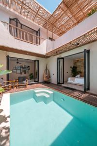 Casa Dalia - Beautiful 3BR Villa with Rooftop in Pererenan