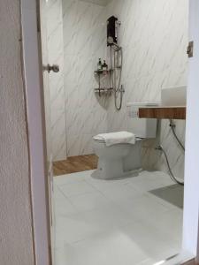 โรงแรมควีนส์ (Queen)