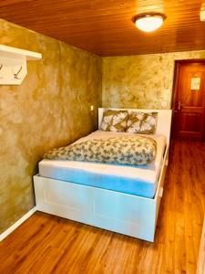 Economy Double or Twin Room room in Hotel Joopi