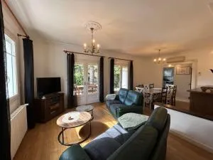 Appartement T3 centre-ville avec jardin et climatisation - FR-1-541-132 - 克勒兹河畔伊泽尔