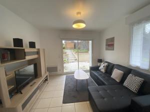 Maison rénovée avec cuisine équipée à La Roche-Posay - FR-1-541-148