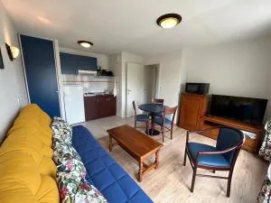 T2 avec piscine et WiFi à 200m des Thermes - FR-1-541-150 - Angles-sur-lʼAnglin