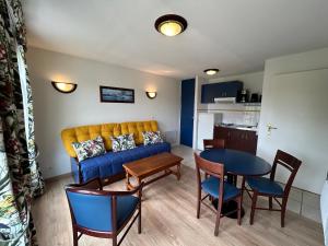 Appartement T2 avec balcon et piscine commune, près des Thermes - FR-1-541-150