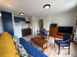 Appartement T2 avec balcon et piscine commune, près des Thermes - FR-1-541-150