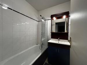 Appartement T3 avec piscine et WIFI près des Thermes - FR-1-541-149