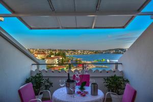 Luxury Apartments Villa Tea