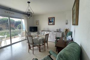 Horizon Bleu with terrace in Sainte-Maxime