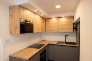 Apartman NAI WITH PRIVATE JACUZZI AND PARKING