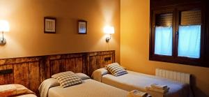 Casas Rurales Entrecastaños