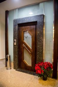 فيلات Qrm Travel علي المحور واركان بلازا الشيخ زايد و المهندسين