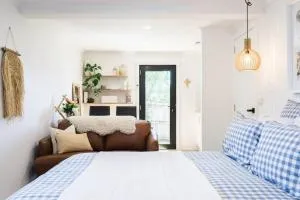 Coles on James - Forth