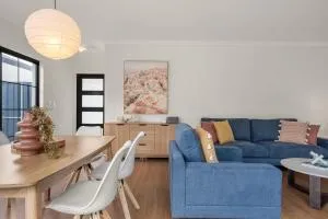 Urban Retreat Canning Villa - Roleystone