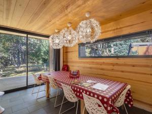 Chalets Magnifique Chalet Moderne Familial : photos des chambres
