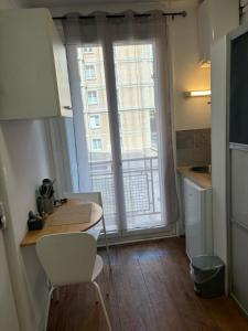 Appartements Studio 300m de la plage : photos des chambres