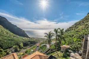 Stunning view set in nature - Recanto of the sea - 4hvězdičkové hotely ve městě Ponta do Sol
