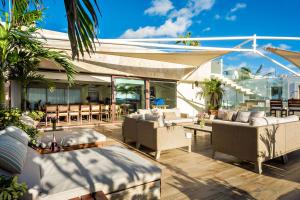 Sixteen bedrooms villa in Playa del Carmen