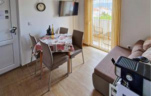 Awesome Apartment In Razanac With Wifi