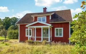 2 Bedroom Cozy Home In Skruv - Väckelsång