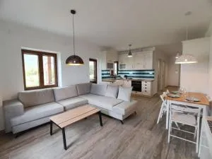 Anamesa Apartment 1 - Poulithra