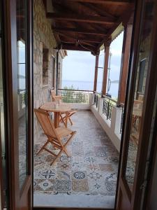 Anamesa Apartment 1