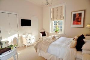 Standard Double Room room in Langtry Manor Hotel