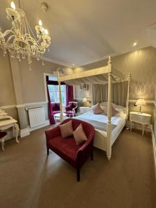 Junior Suite with Spa Bath room in Langtry Manor Hotel