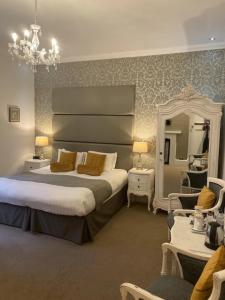 Master Double Room room in Langtry Manor Hotel